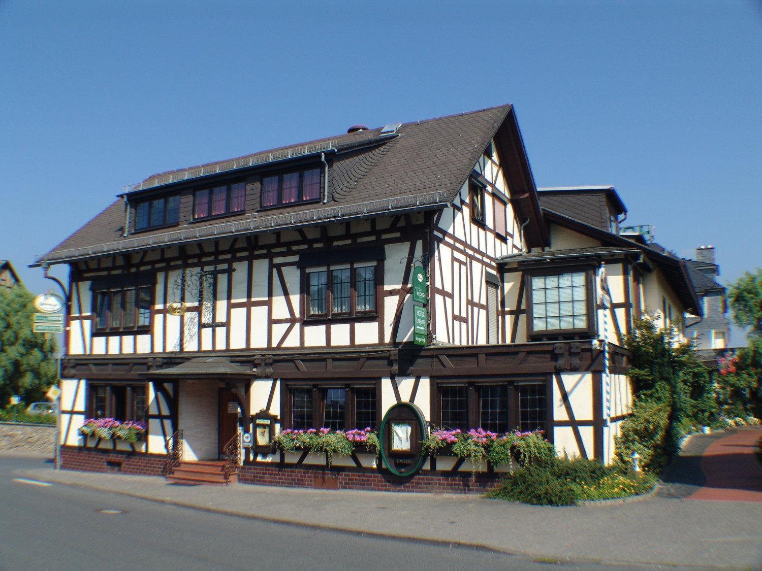 Hotel-Restaurant Zur Krone Löhnberg エクステリア 写真