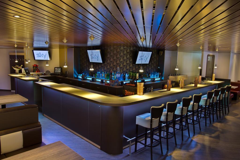 Hotel-Restaurant Zur Krone Löhnberg エクステリア 写真