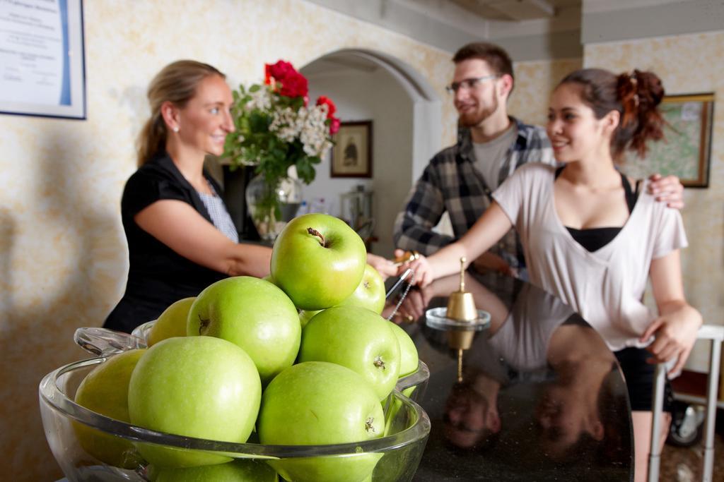 Hotel-Restaurant Zur Krone Löhnberg エクステリア 写真
