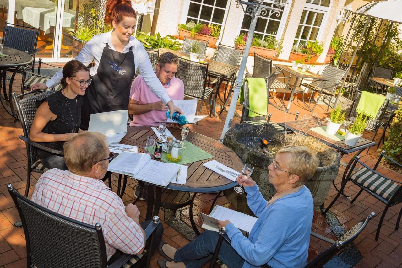 Hotel-Restaurant Zur Krone Löhnberg エクステリア 写真
